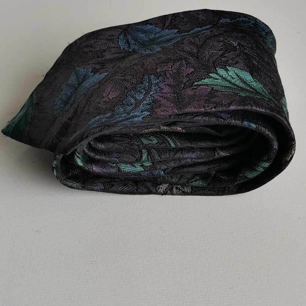 OSCAR DE LA RENTA VINTAGE 2 TIES